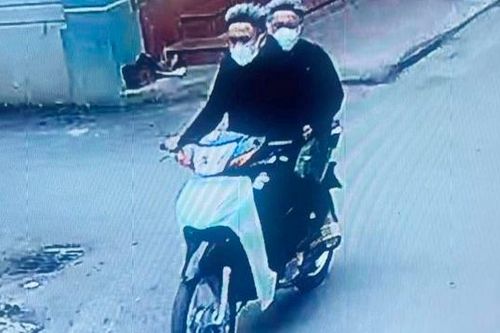 Truy bắt 2 đối tượng cướp tài sản của người phụ nữ ở cầu Phùng