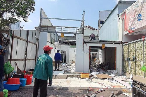 Chủ tịch Cà Mau chỉ đạo nóng vụ cưỡng chế, 'dỡ nhầm' luôn nhà hàng xóm