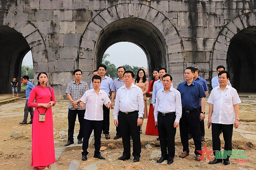 Trưởng ban Tuyên giáo Trung ương Nguyễn Trọng Nghĩa làm việc tại Thanh Hóa