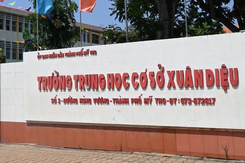Thầy giáo bị bắt vì hành vi dâm ô nữ sinh lớp 8