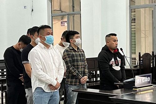 Tổ chức sử dụng ma túy, 7 bị cáo lãnh án