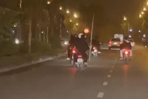 Xử lý nghiêm nhóm thanh thiếu niên kéo lê hung khí, phóng xe tốc độ cao truy lùng đối thủ