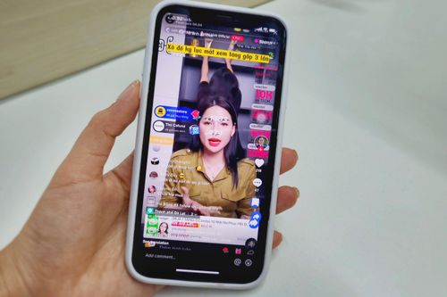 Thuê Võ Hà Linh livestream, nhãn hàng nhận về điều gì