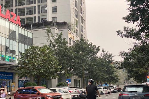 'Hầm chung cư hết chỗ, tôi không để xe dưới đường chắc vác lên nhà?'