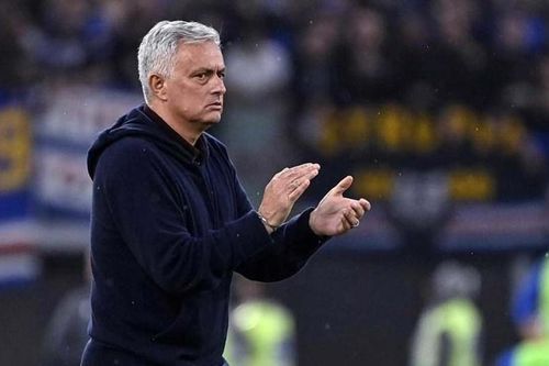 HLV Mourinho nhận lương cao nhất thế giới nếu làm thầy Ronaldo