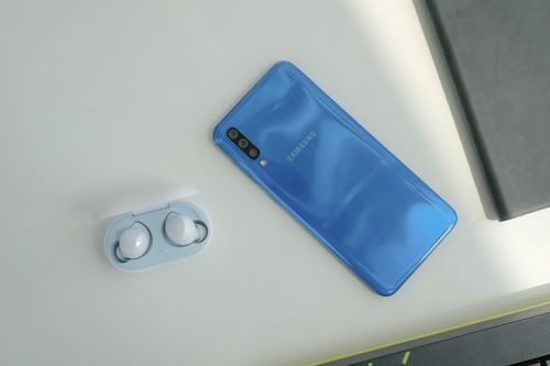 Đến lượt Galaxy S10 và A50 bị Samsung bỏ rơi