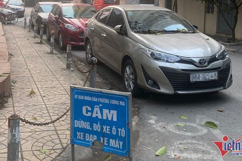 'Chung cư cháy, ô tô đỗ tràn lan, xe cứu hỏa không thể vào được'