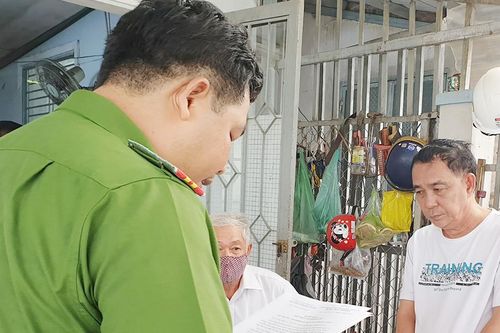 Lừa 7,6 tỷ từ gạ bán suất tái định cư, cựu cán bộ Ban quản lý KCN bị bắt