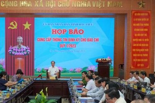 Bạc Liêu yêu cầu gỡ bỏ biển cấm quay phim, chụp ảnh tại các sở, ngành