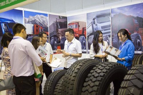 Khó khăn tiếp tục 'đeo bám' ngành sơn, mực in, giấy