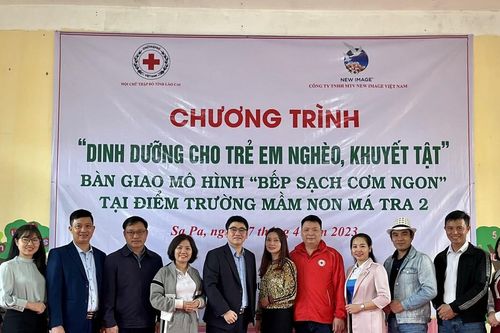 Bàn giao mô hình 'Bếp sạch cơm ngon'