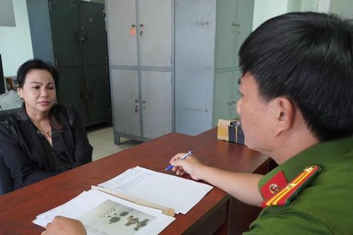 Nữ nhân viên vệ sinh trộm 3,4 tỷ đồng của giám đốc người nước ngoài