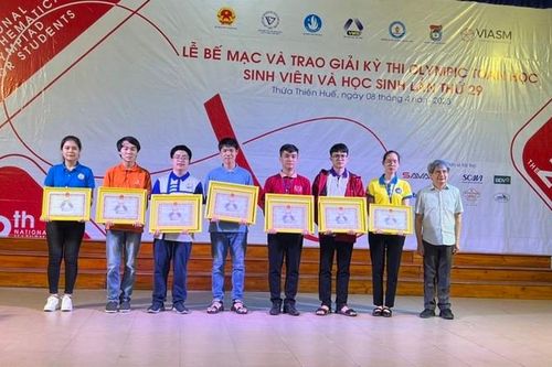 Bế mạc Olympic Toán học SV-HS năm 2023: Ngô Quý Đăng đoạt thủ khoa 'kép'