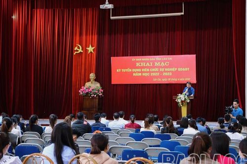 Hơn 400 thí sinh thi tuyển vòng 2 kỳ tuyển dụng viên chức sự nghiệp giáo dục và đào tạo tỉnh Lào Cai, năm học 2022 - 2023