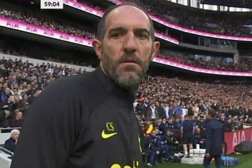 Không làm gì, HLV Tottenham vẫn bị đuổi