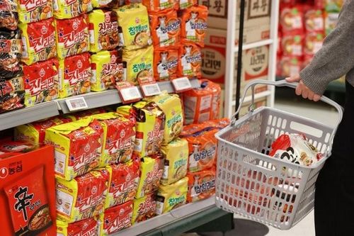 Hàn Quốc: Xuất khẩu mỳ ăn liền quý I vượt mốc 200 triệu USD