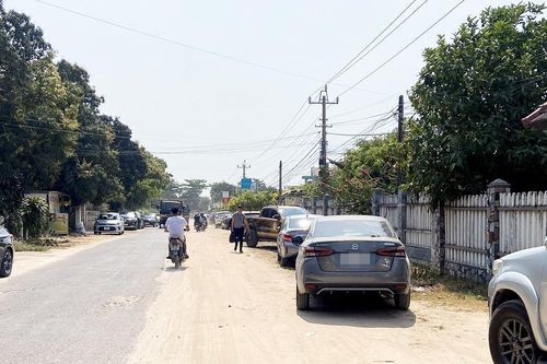 'Sốt đất ảo' vùng quê, chủ đầu tư bán 'chui' hơn 500 căn nhà