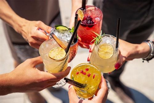 Thói quen uống nước tàn phá quá trình trao đổi chất