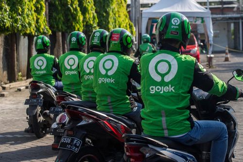 Công ty mẹ Gojek chìm sâu trong thua lỗ sau IPO, được khuyên rút khỏi Việt Nam