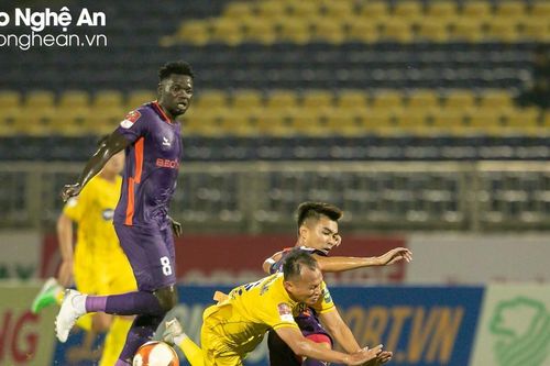 Sông Lam Nghệ An - Nam Định: Liệu có vượt qua lằn ranh đỏ?