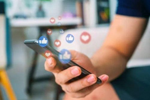 Kiếm 'bộn tiền' nhờ sáng tạo nội dung trên mạng xã hội