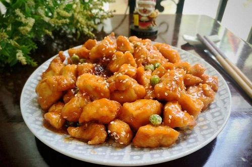 Cách làm gà viên chiên sốt chua ngọt cực đơn giản, cả nhà mê tít