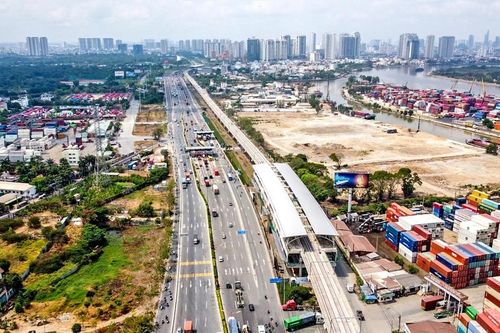 Kinh tế TPHCM chắc chắn hồi phục nếu khai thông được niềm tin và thủ tục