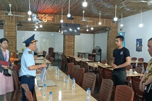 Nha Trang: Kiểm tra nhà hàng bị tố 'chặt chém' du khách Trung Quốc