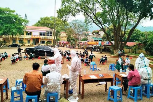 Lào Cai xuất hiện chùm ca mắc COVID-19 trong trường học