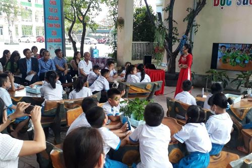 Tâm thư 'đòi tuổi thơ cho trẻ' và tờ cam kết của hiệu trưởng