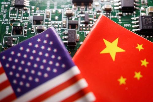 Trung Quốc hành động 'rón rén' trong cuộc chiến con chip với Mỹ