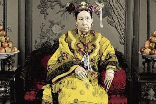 Nổi tiếng sành ăn nhưng có 2 món Từ Hy Thái hậu không bao giờ động đũa