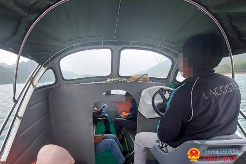 Huyện Vân Đồn chỉ đạo tuyệt đối không để tái diễn tình trạng xuồng cao tốc không biển số, hết đăng kiểm náo động vịnh Bái Tử Long