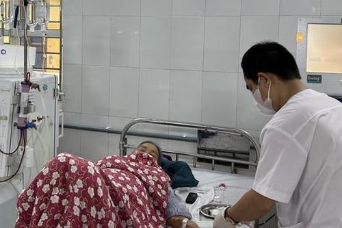 Giám đốc Bệnh viện Đa khoa tỉnh Nam Định cam kết không để bệnh nhân chạy thận phải dừng điều trị