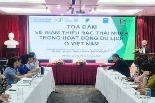 Chung tay giảm thiểu rác thải nhựa trong ngành du lịch