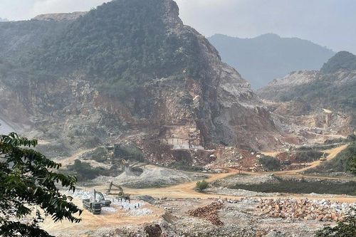 Xử phạt hàng loạt doanh nghiệp khai thác khoáng sản lấn chiếm đất