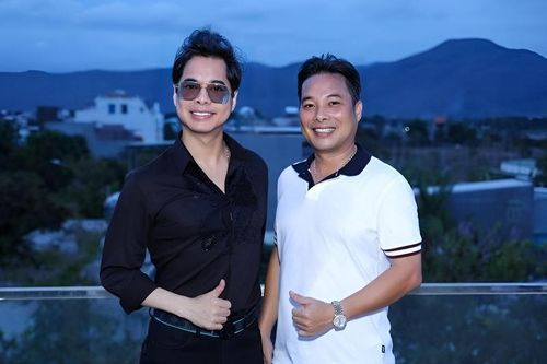 Tiết lộ bất ngờ về em trai tỷ phú kín tiếng học vị tiến sĩ của danh ca Ngọc Sơn