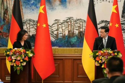 Đức thắc mắc tại sao Trung Quốc không kêu gọi Nga ngừng giao tranh