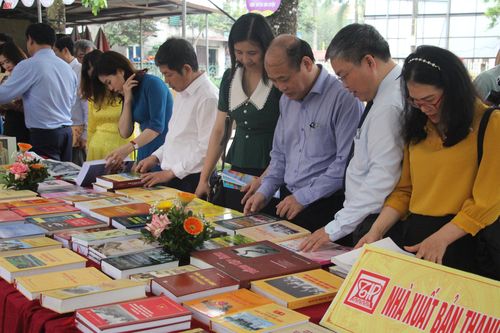 Thanh Hóa phát động Ngày Sách và Văn hóa đọc Việt Nam năm 2023