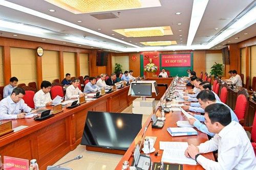Đề nghị Ban Bí thư kỷ luật 1 đồng chí Chánh Thanh tra tỉnh