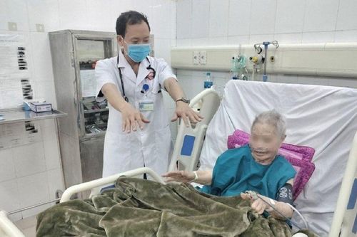 Cụ bà nguy kịch vì uống 30 viên thuốc an thần