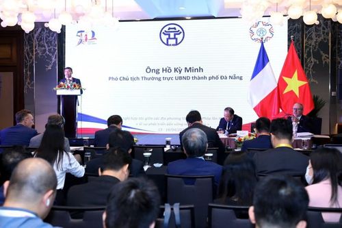 Việt - Pháp chú trọng hợp tác phát triển chuyển đổi số và thành phố thông minh