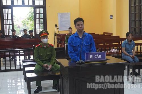 Con sát hại cha, lĩnh án 17 năm tù