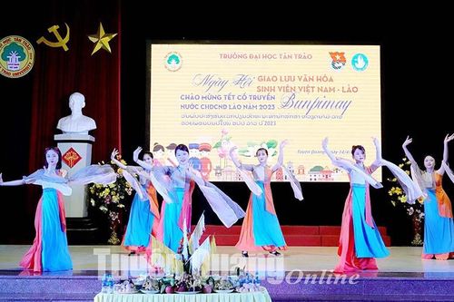 Trường Đại học Tân Trào tổ chức Ngày hội giao lưu văn hóa sinh viên Việt Nam - Lào