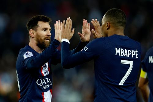Messi, Mbappe giúp PSG bứt phá trong cuộc đua vô địch