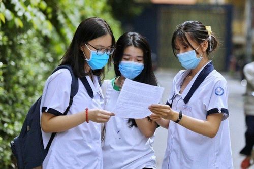 Tuyển sinh 2023: Cần cân nhắc 'bài toán học phí' khi chọn ngành, chọn trường