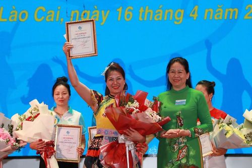 Sôi nổi Hội thi dân vũ 'Phụ nữ Lào Cai khỏe, đẹp' năm 2023