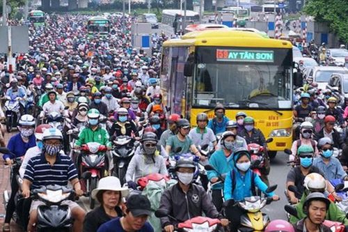 Việt Nam đạt mốc 100 triệu dân: Làm sao để tận dụng 'cơ hội vàng', tránh 'chưa giàu đã già'?