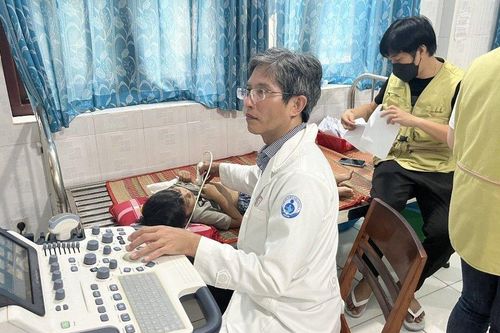 Phát hiện 31 ca bệnh tim trẻ em sau khám tầm soát ở huyện đảo Phú Quý