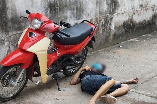 Vĩnh Long: Nam thanh niên tử vong cạnh xe Suzuki Sport